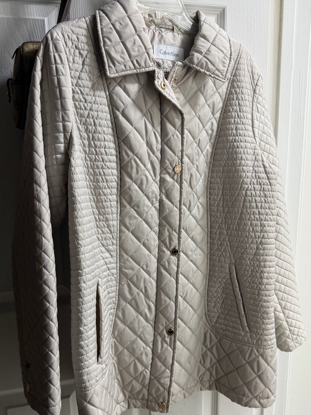 Calvin Klein Light Cream Quilted Diamond-Pattern Puffer Coat